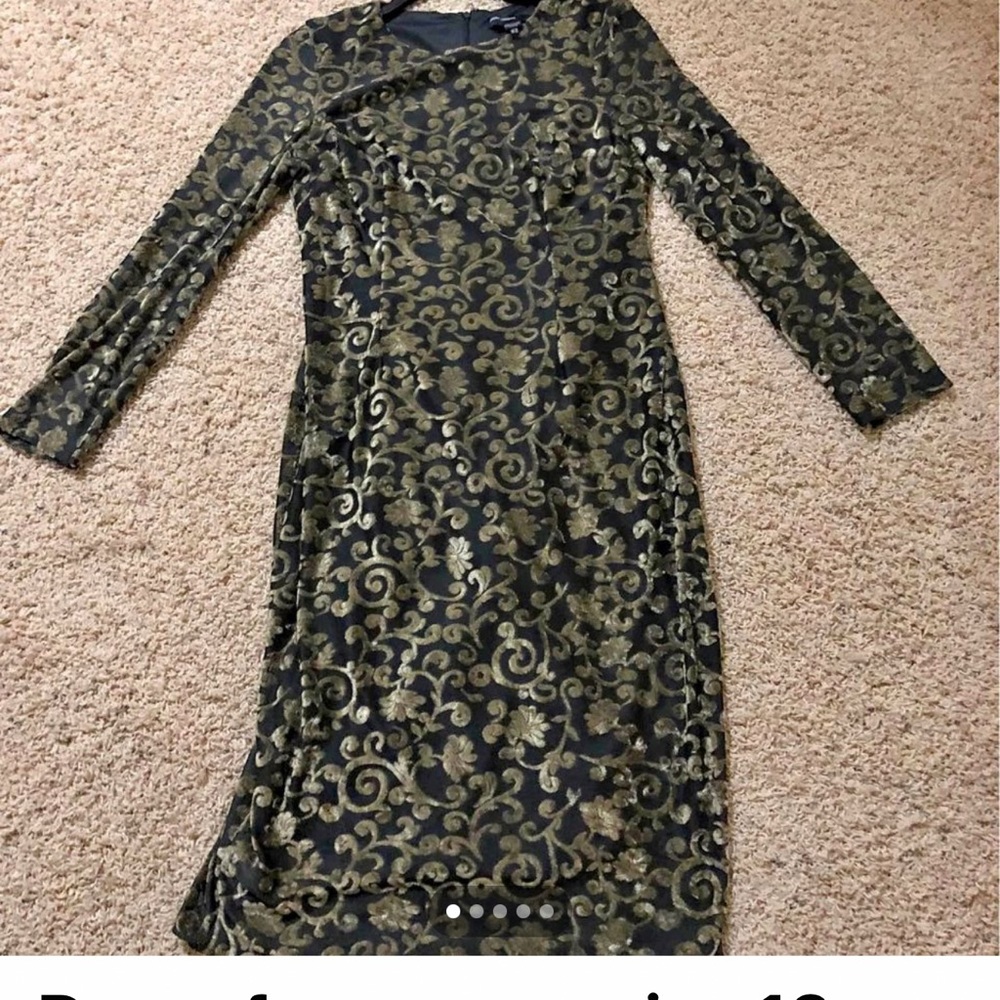 Dress - Picture 2 of 6